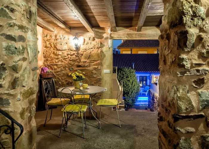 Valterra Y Tosal アパート