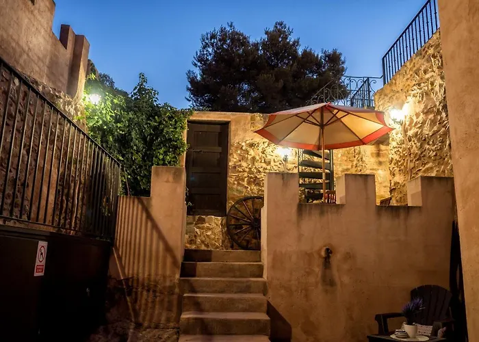 Valterra Y Tosal アパート